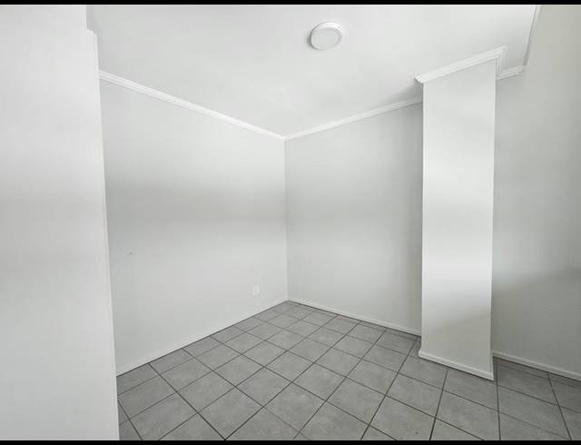 2 BEDROOM PROPERTY TO RENT IN FLORIDA